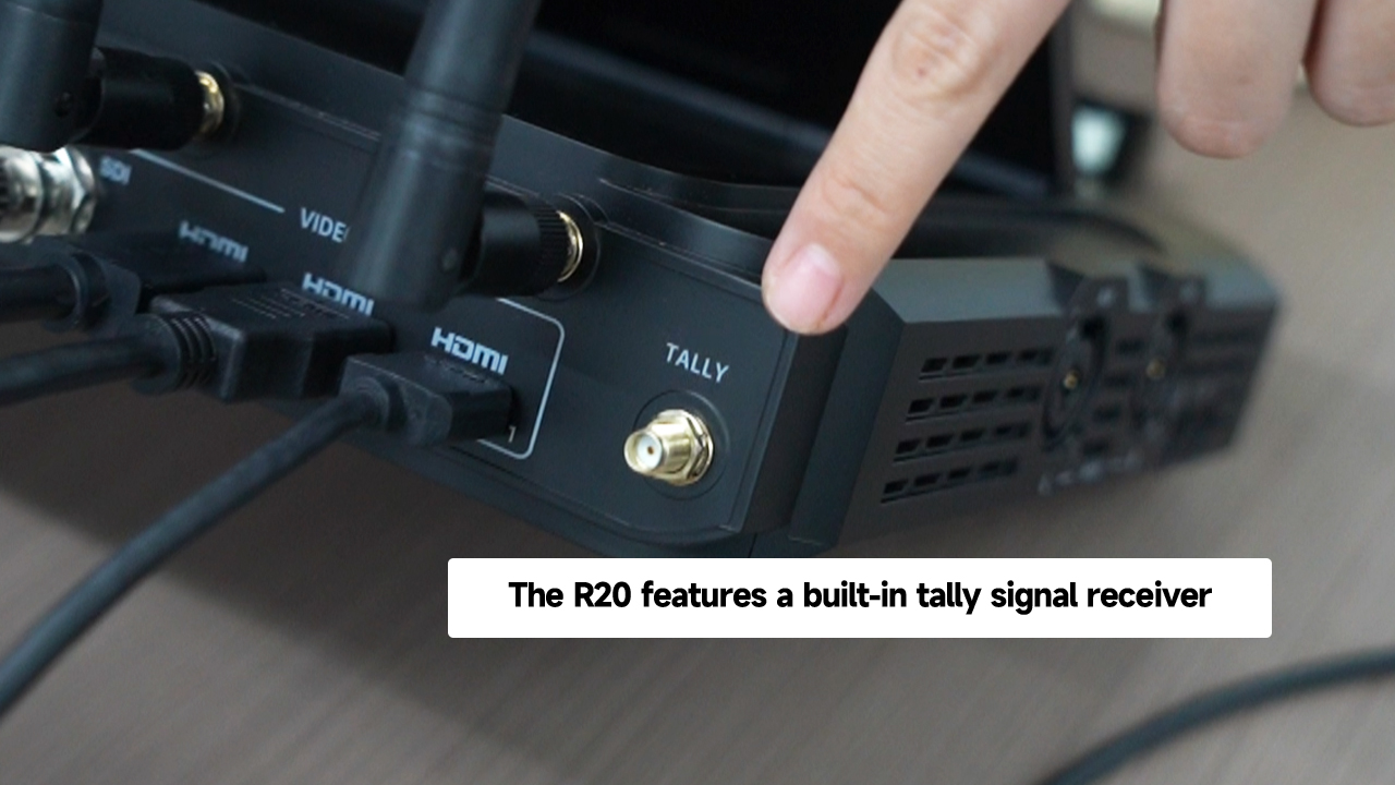 Wireless tally light working scene